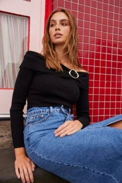 Avissa Knit Top - Black -Reverse Sale Store AvissaKnitTop BlackSKN733114A5231