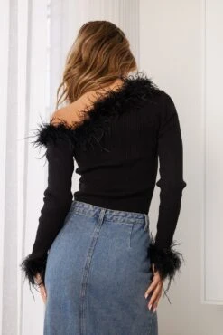 Jaheim Knit Top - Black -Reverse Sale Store JaheimKnitTop BlackWKN5412846