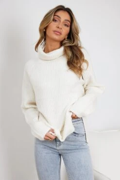 Karlen Knit - White