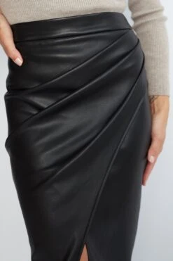 Kyleena Skirt - Black -Reverse Sale Store KyleenaSkirt BlackSSK356IMG 5816