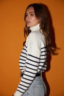Talilah Knit - Navy Stripe -Reverse Sale Store TalilahKnit NavyStripe80923 5114A4115
