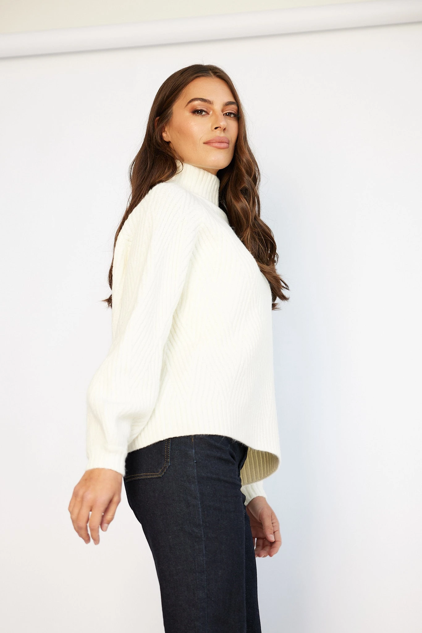 Vilina Knit - White 7 Vilina Knit - White - Image 5