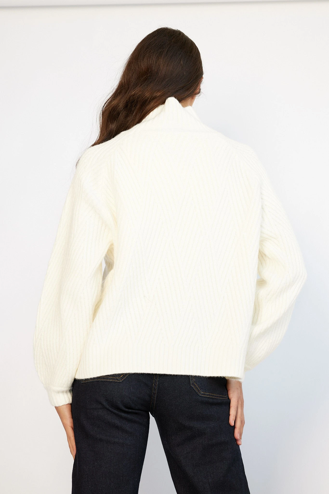 Vilina Knit - White 8 Vilina Knit - White - Image 6