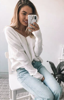 Frosty Knit - White -Reverse Sale Store photo20 5 20 34401pm